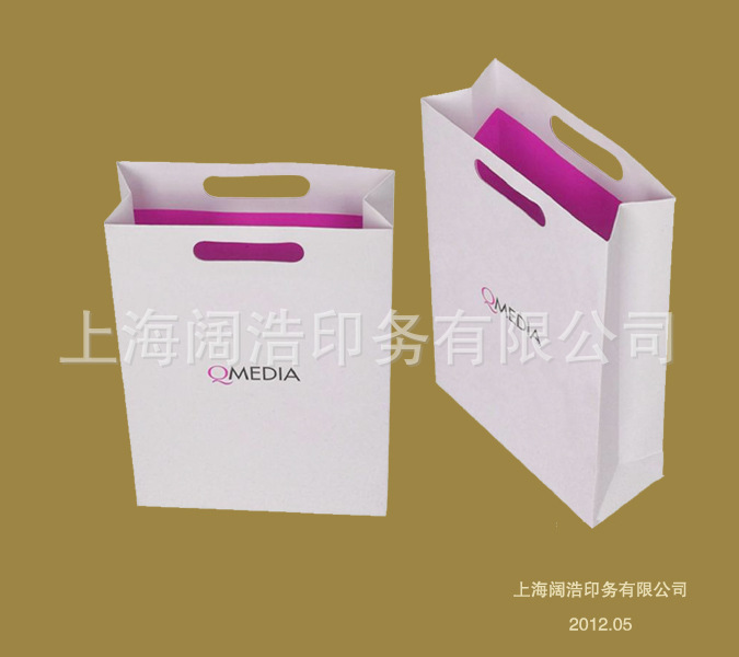 【专业定做纸袋手提袋 印刷礼品袋 订做服装手