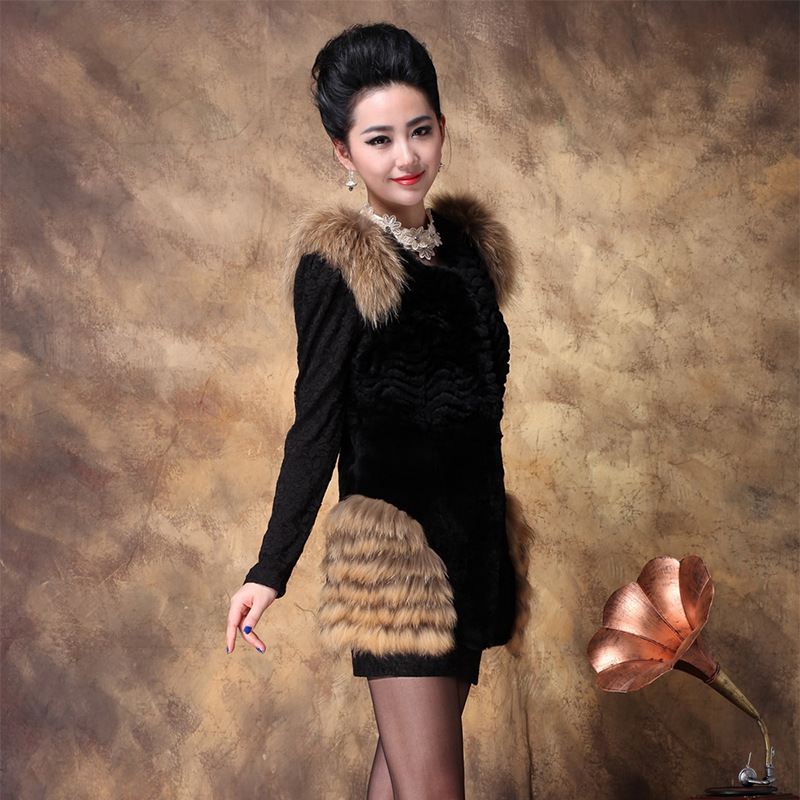 2012秋装新品 女款<em>外套</em> 长款<em>卡兔毛皮草</em> 新款 
