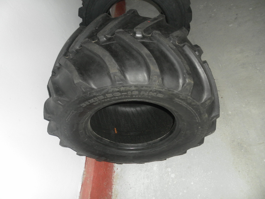生产销售高耐磨轮胎31x15.5-15图片,生产销售