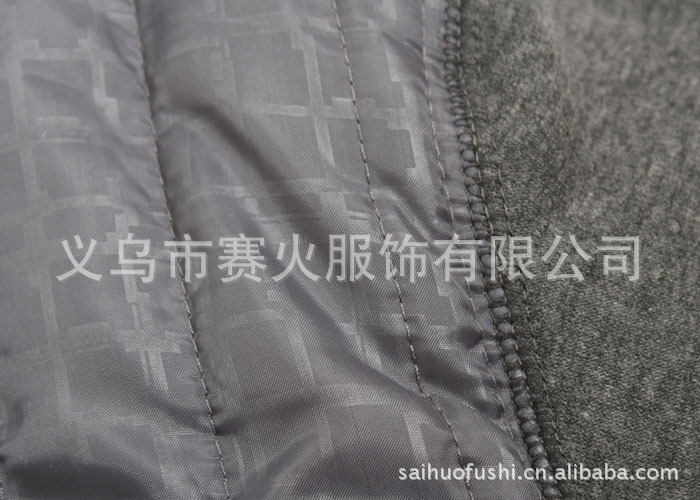 【法国鳄鱼<em>开衫</em>羽绒加厚<em>男士保暖内衣</em>套装<em>批发</em>