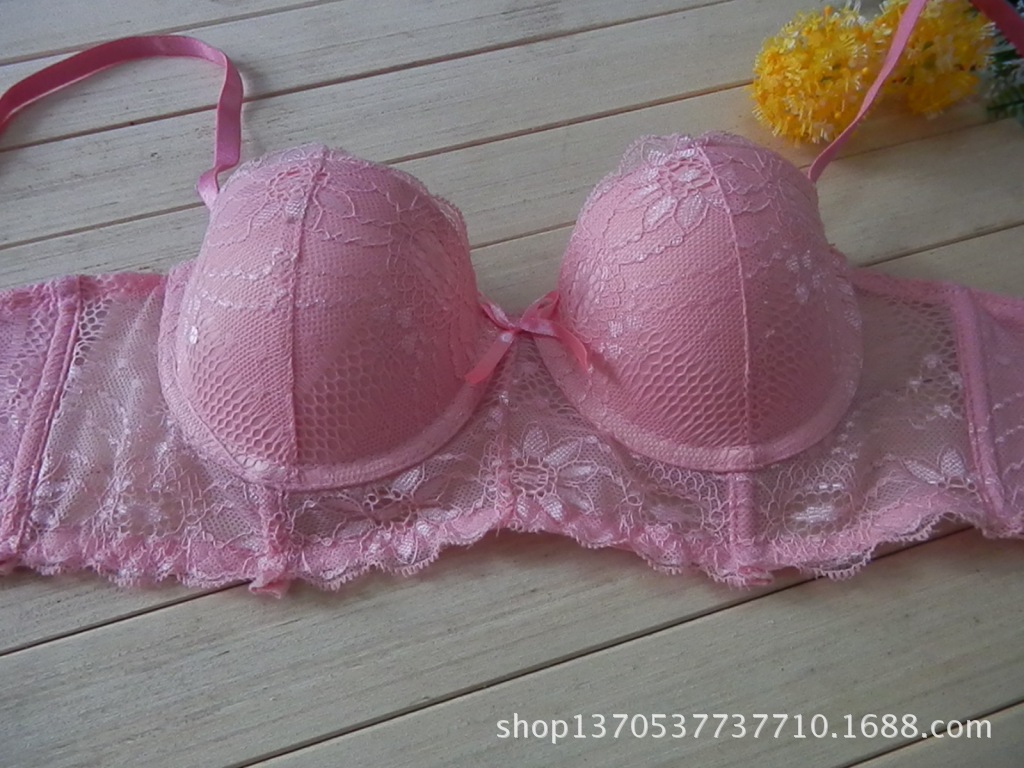批发外贸原单<em>尾货文胸</em> 外贸塑身内衣 聚拢半杯