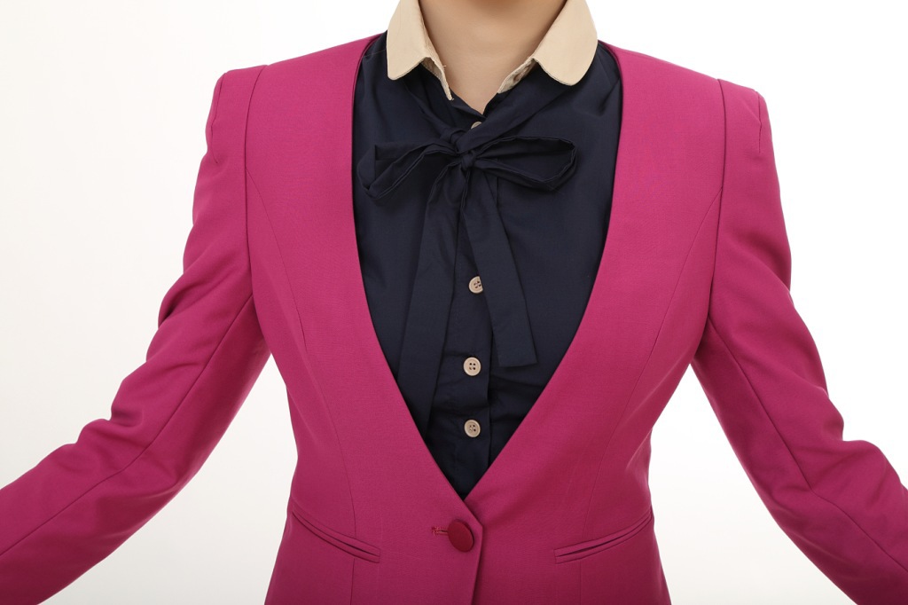 批发采购职业女装-韩版玫瑰红外套裤子批发采