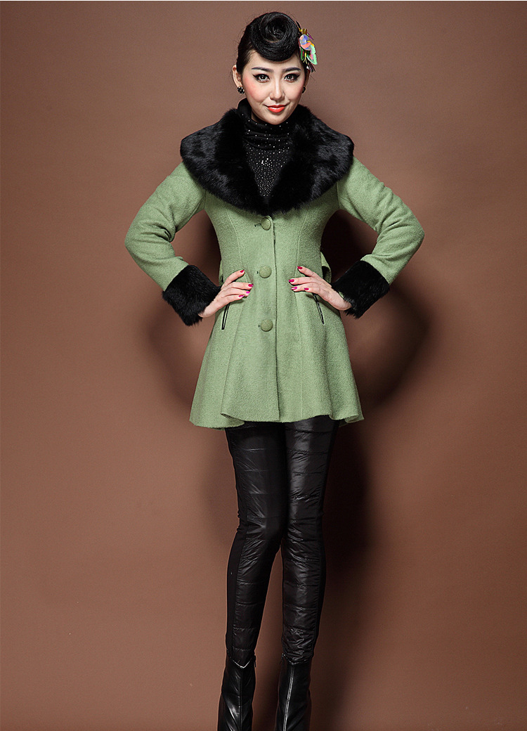 红色毛呢副本_19