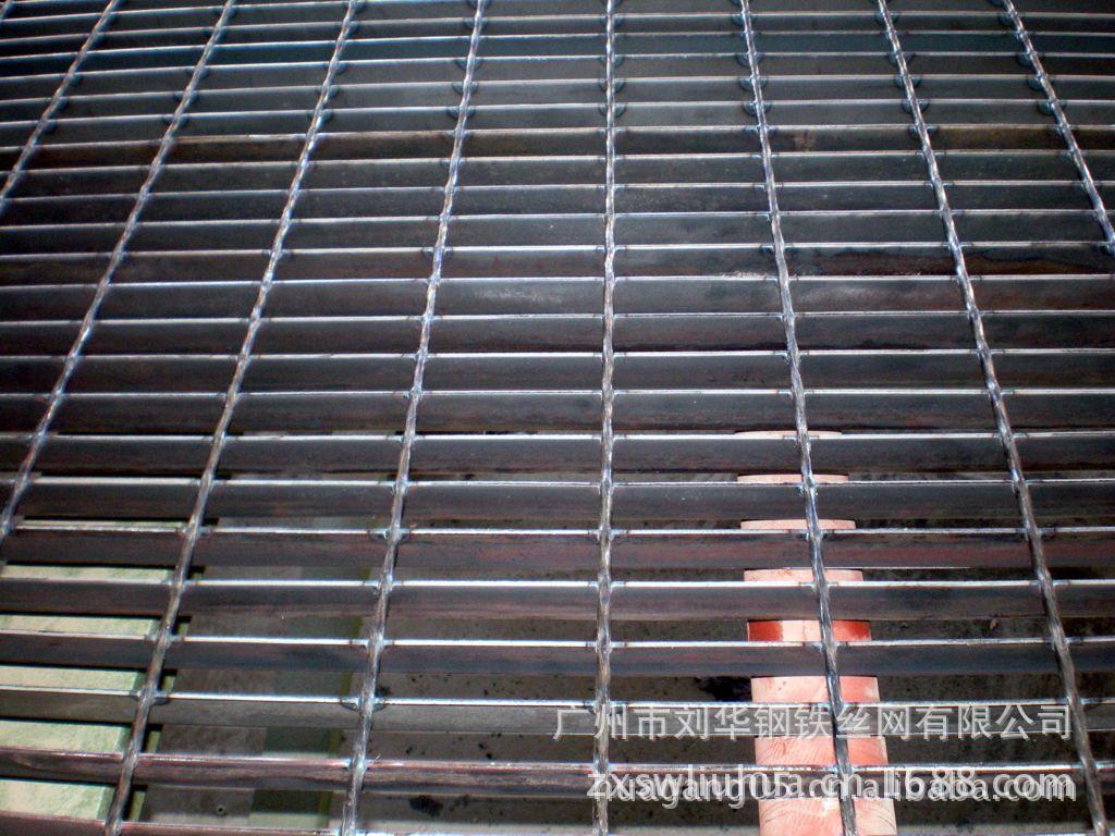 854709908_1983948620