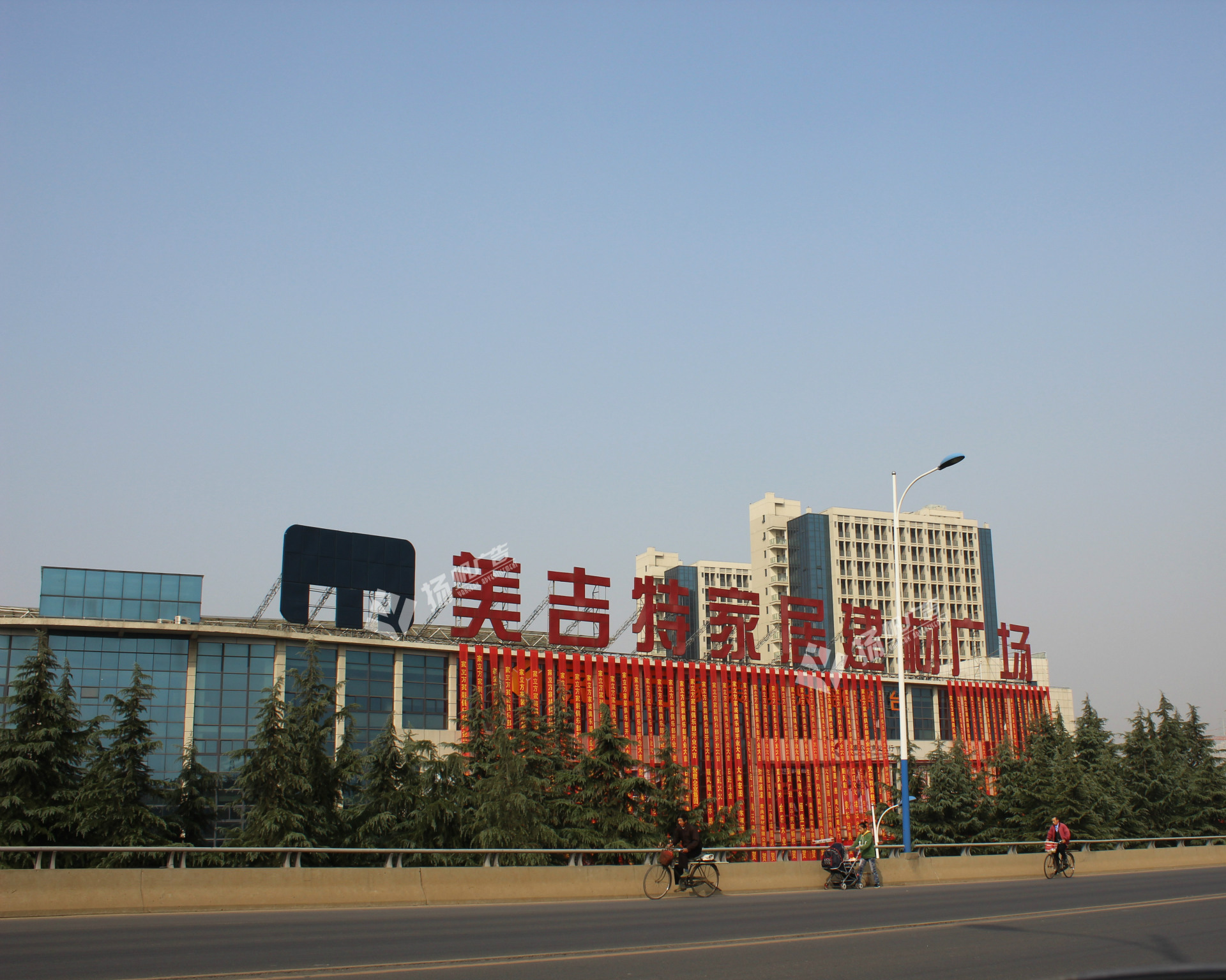 【常州楼宇亮化、灯光照明、外露点阵发光字、