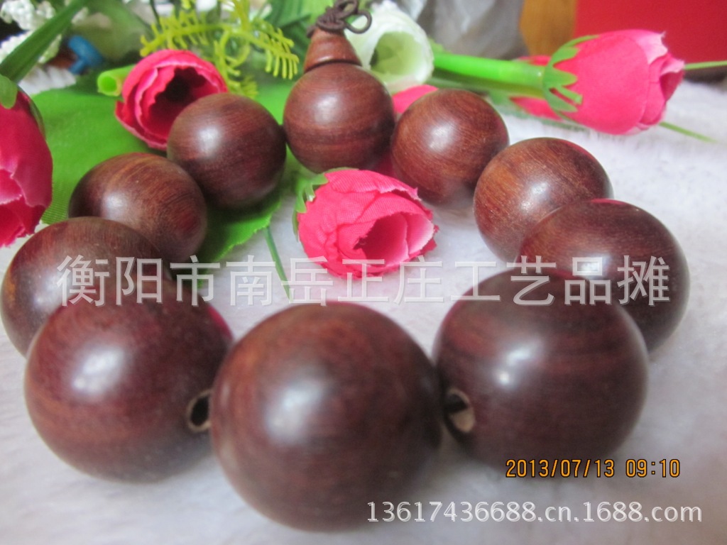 批发采购木质工艺品-厂家供应红酸枝檀木手链