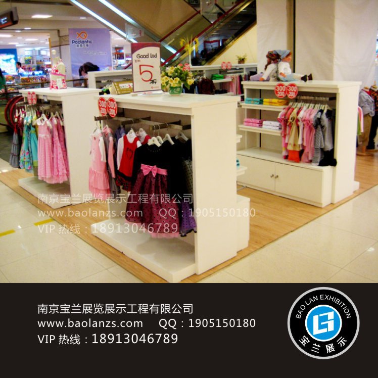 南京大洋 眼镜展示柜服装展示柜3