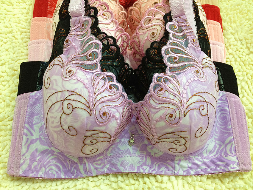 【澳尔帕丝】<em>文胸功能</em>型<em>聚拢</em>内衣C杯8903 19