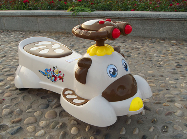 2013新款正品奶牛儿童扭扭车摇摆车滑行车 玩