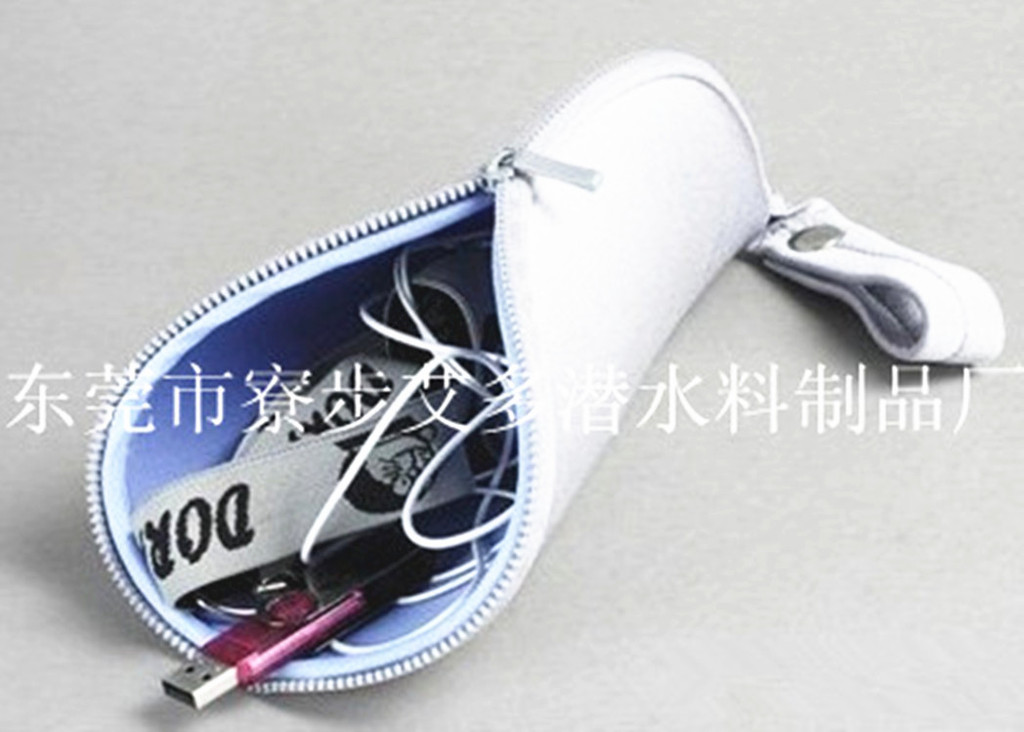 {A48F0BB7-DCD7-48A0-A1FF-3EBEB