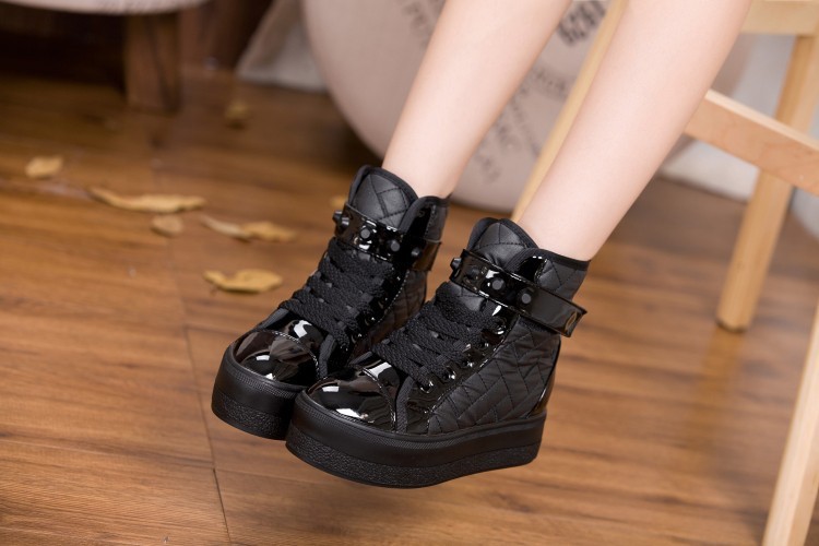 【2013冬季新款女式短筒靴保暖防滑女款棉鞋