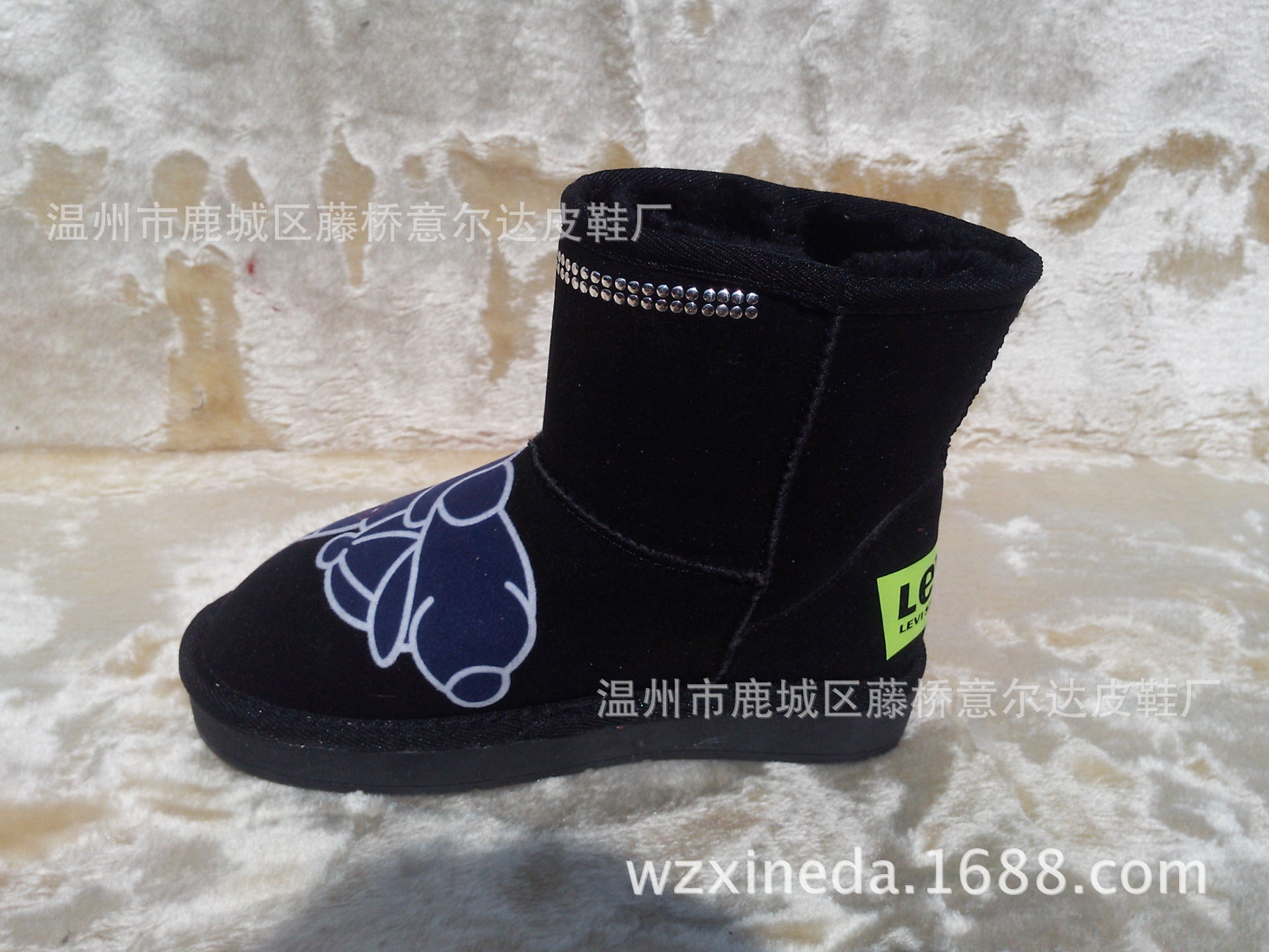 2013年最新印花工藝，真皮磨砂雪地童靴