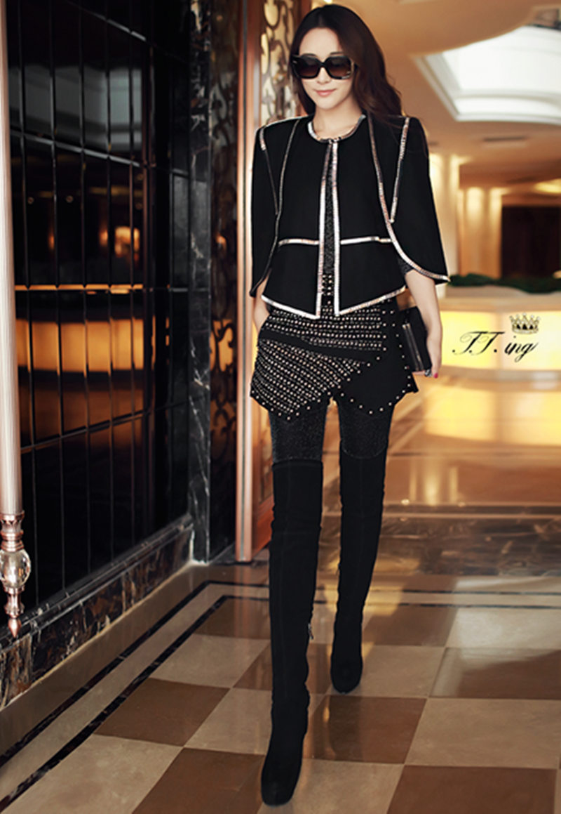 KIKOMUSES菁菁秀重工钉珠<em>短裙</em>裤帅气机车短