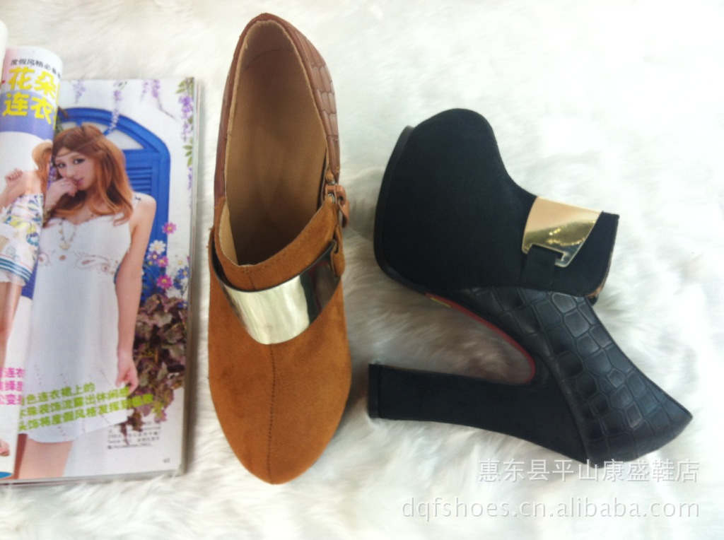 【2013新款韩版内防水台街头<em>靓妹</em>裸靴 厂家直