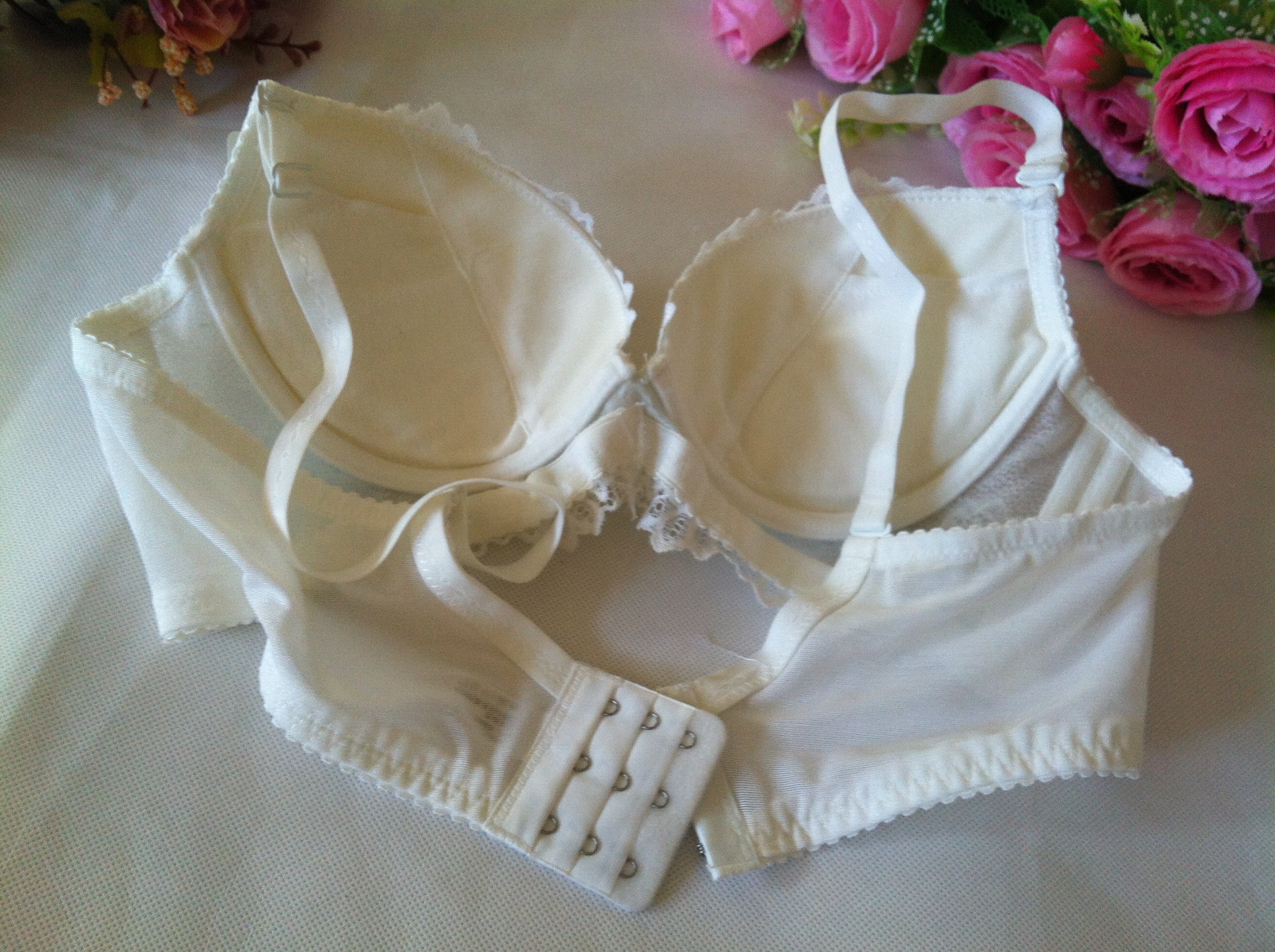 <em>文胸</em>-<em>文胸批发</em> 薄棉C杯文胸 高档文胸 亏本清仓