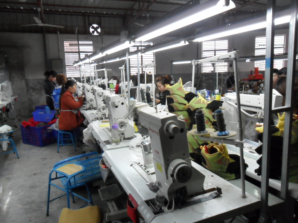 【福建<em>鞋厂</em>批发直销 休闲坚实钢包头鞋工地鞋