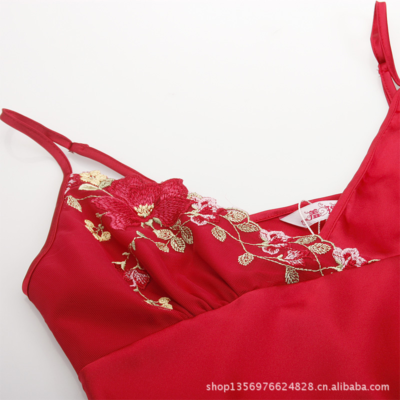 8054枣红前胸杯花边800