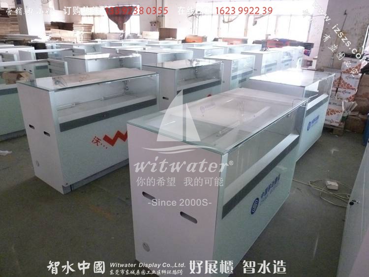 最新移动手机柜台摆设 中国移动手机柜图片