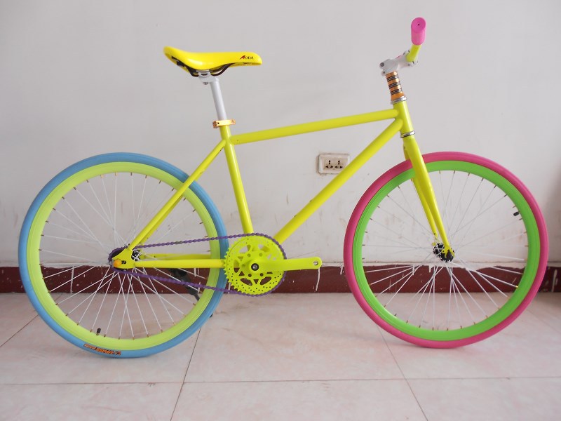 【厂家批发 <em>24寸</em>死飞单车 学生自行车 场地车】