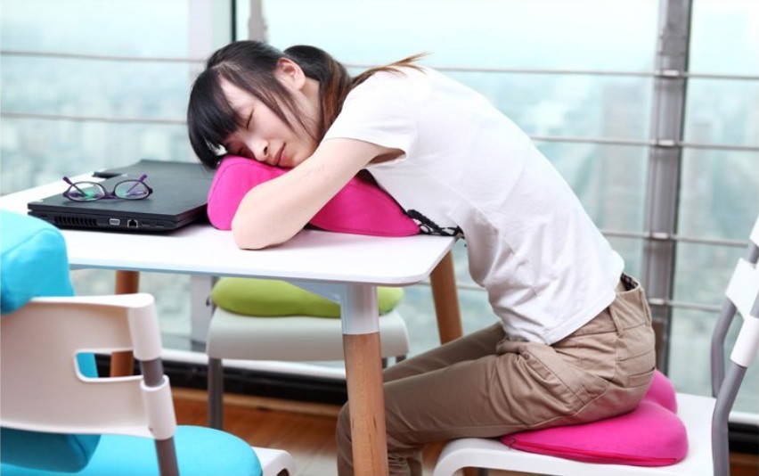 {4V9H8I)}Z7N~]Y2(V2GAW8