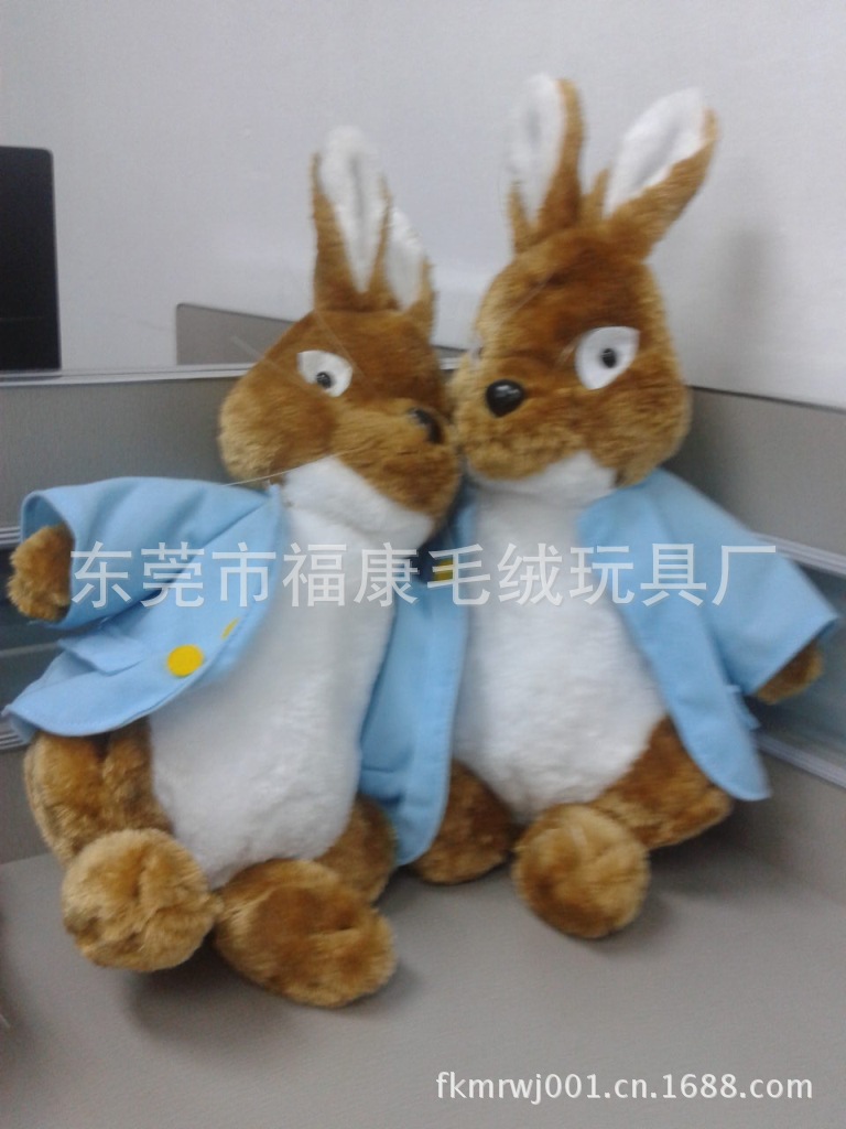 彼得兔毛绒公仔