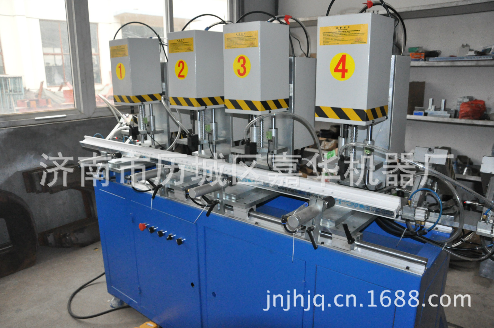 厂家供应pvc门窗自动螺丝紧固机