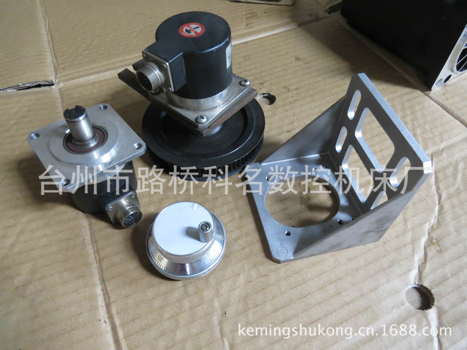 数控厂家直销 车床附件 数控车床配件高精度数控车床 编码器手轮