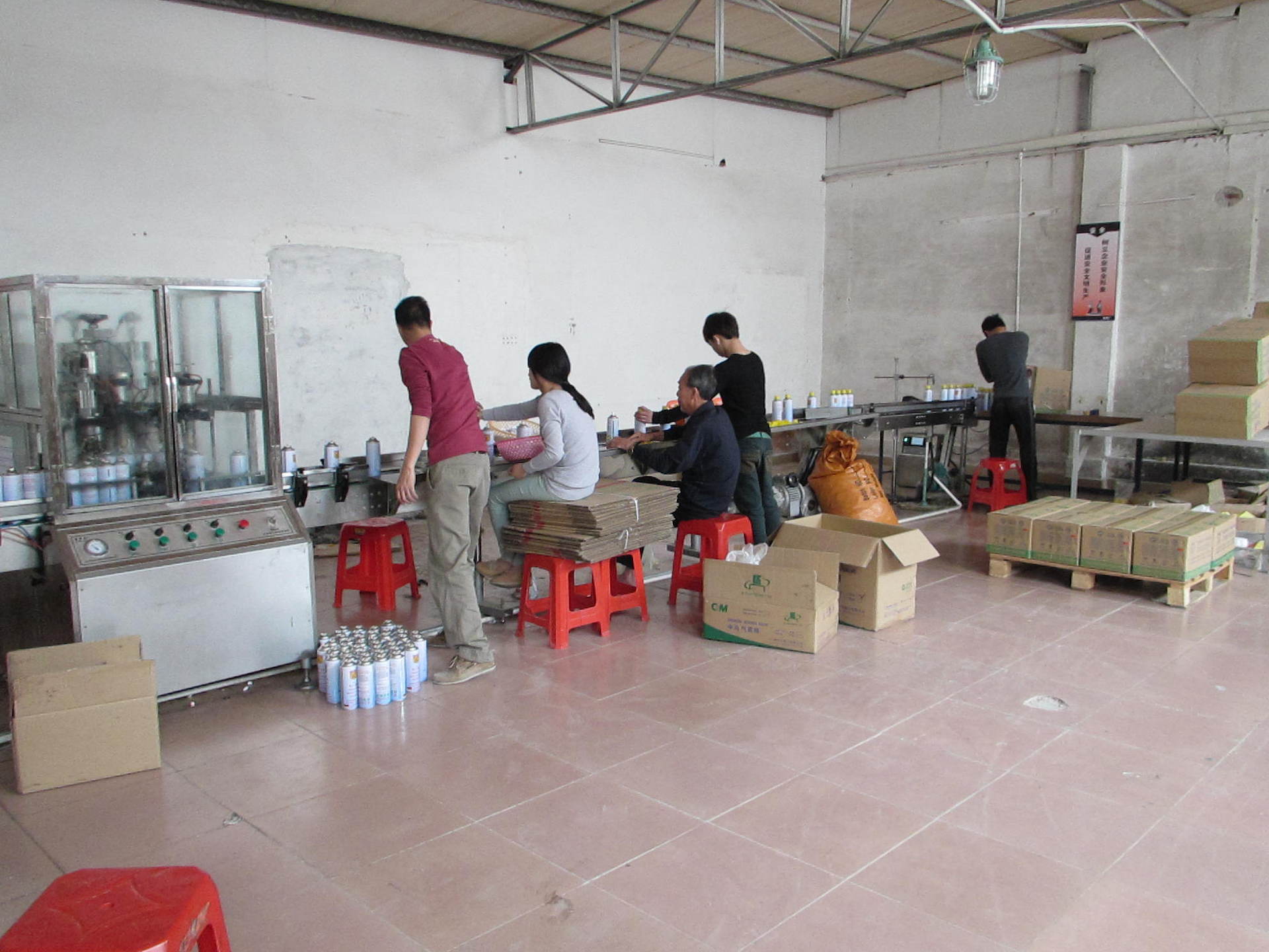 【化工产品气雾剂加工,气雾剂OEM研发,汽车产