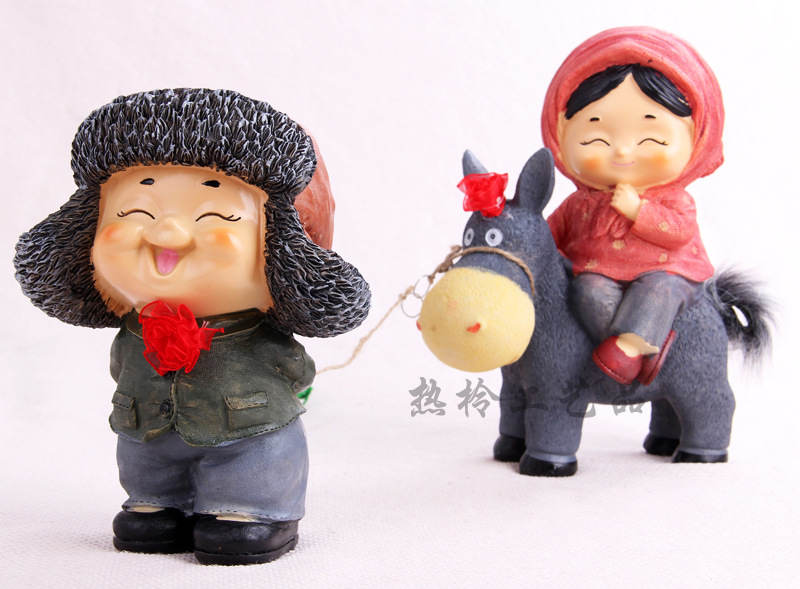 【9月新款 树脂东北人娶媳妇树脂娃娃储蓄罐 