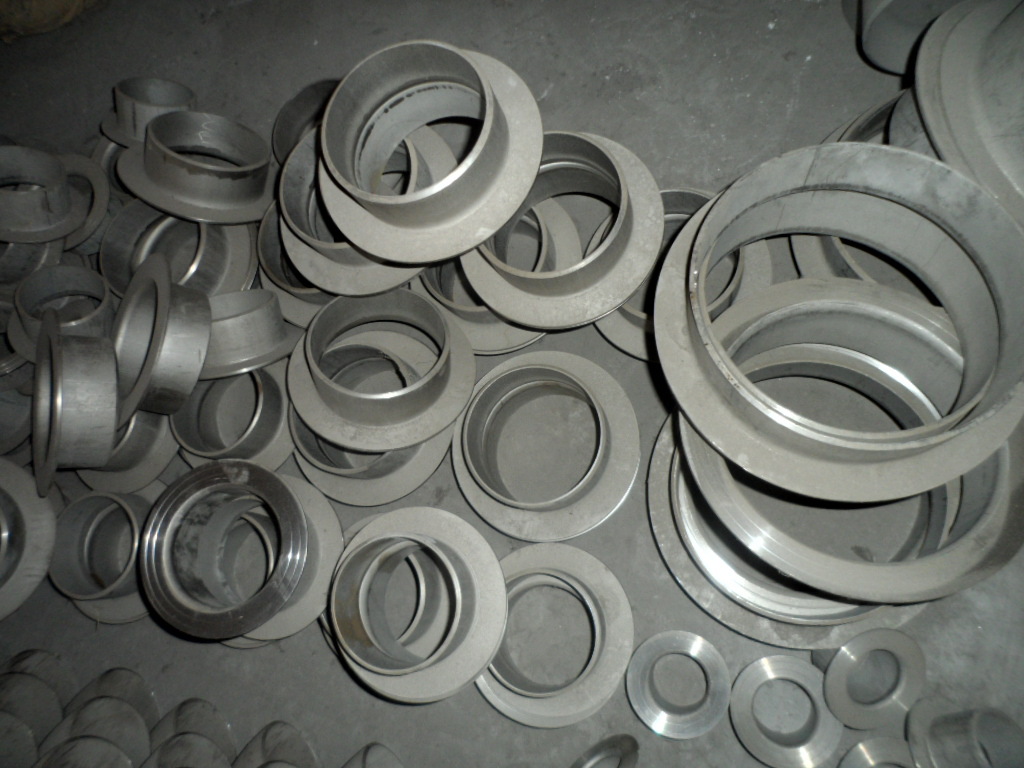 供应不锈钢弯头，不锈钢大小头，不锈钢三通