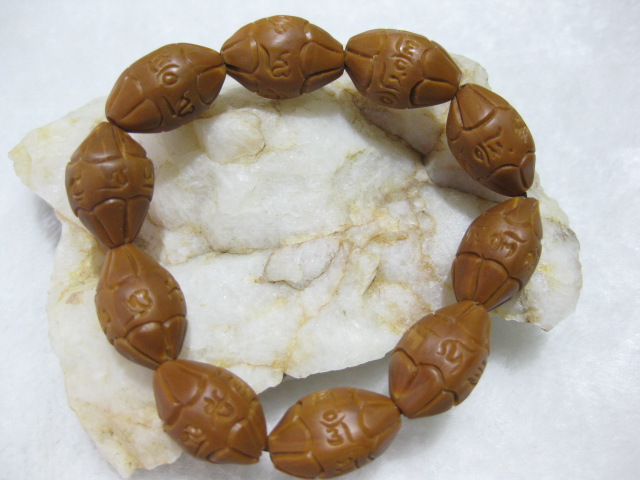 【橄榄核 手工 梵文六字真言 橄榄核手串批发 手