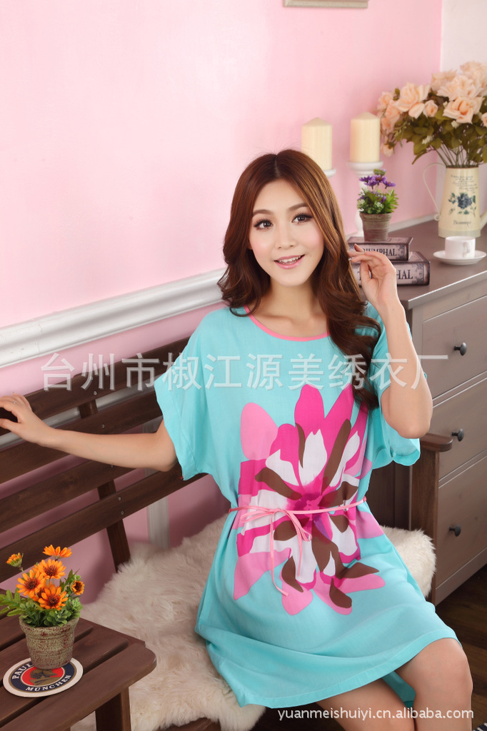 人<em>棉睡衣批发</em> 性感仿真丝睡裙 休闲宽松家居服