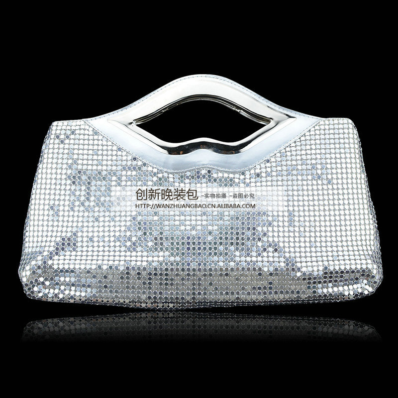 嘴唇铝片手包百搭手挽包