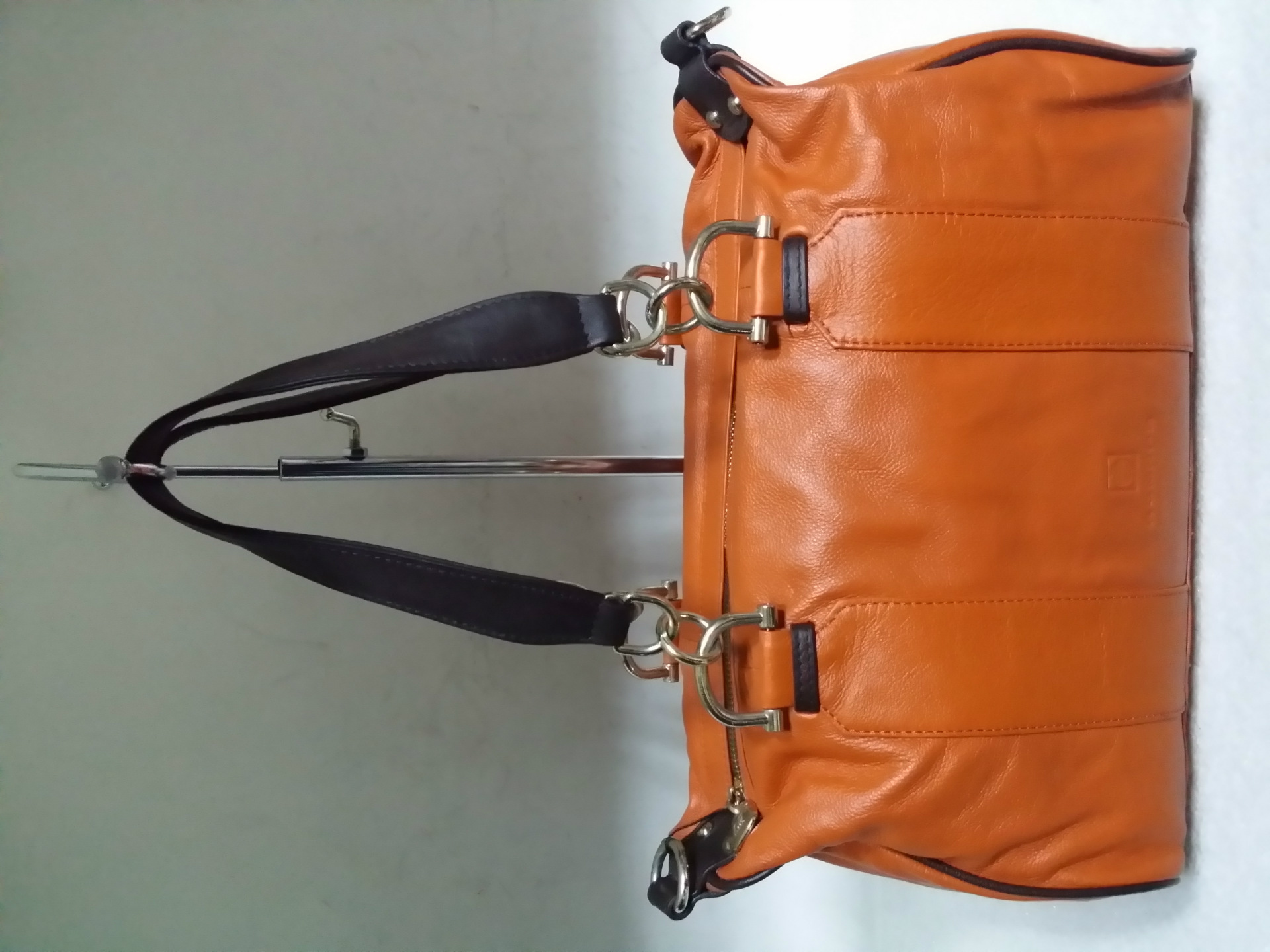 皮具-天津哪里有LV高仿货源LV1比1货源高仿奢