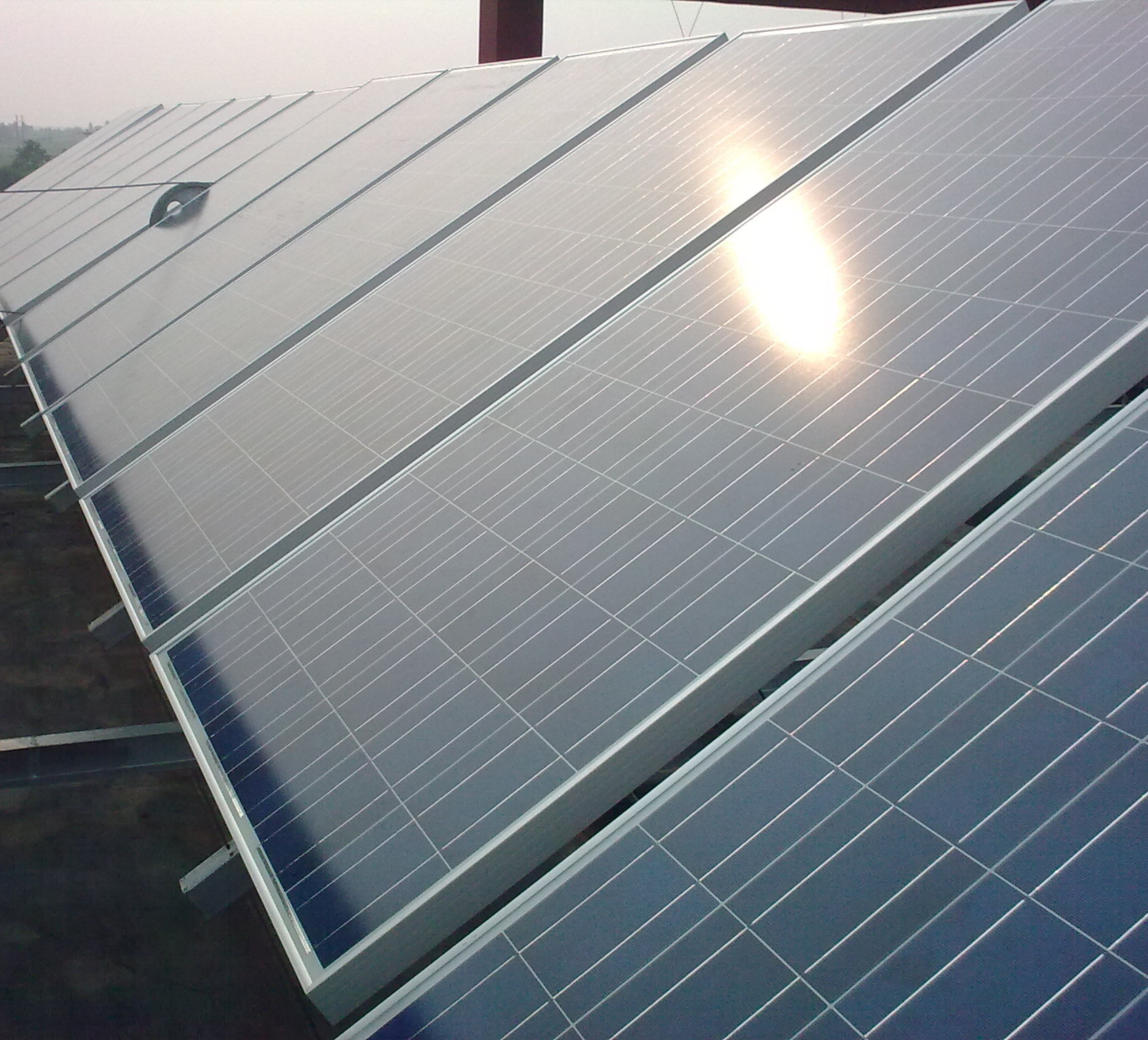 太阳能板光伏组件100W 图片