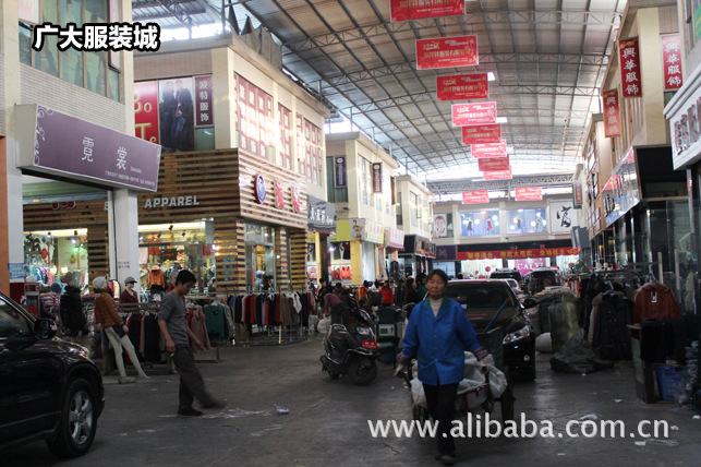 我国最大之服装<em>尾货</em>商圈--<em>广州石井</em>商圈淘货攻