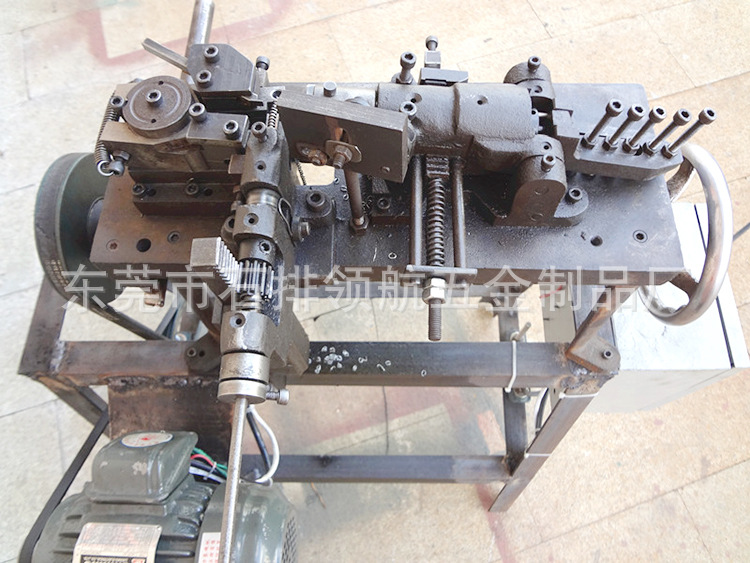 东莞五金首饰织子母链条机械