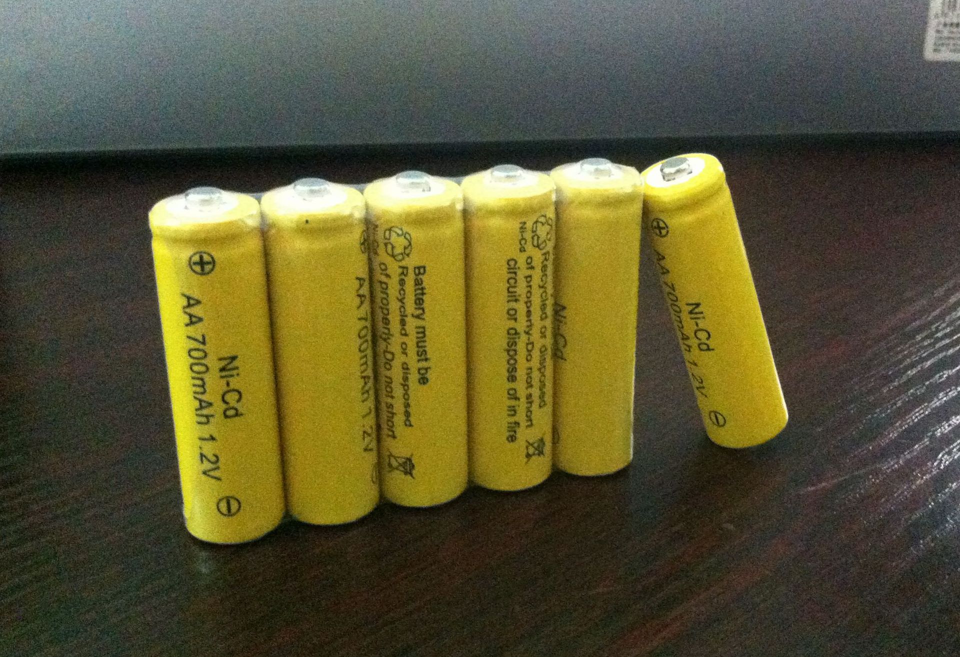 镍镉电池-镍镉AA 700mAh 1.2V 5号充电电池,电