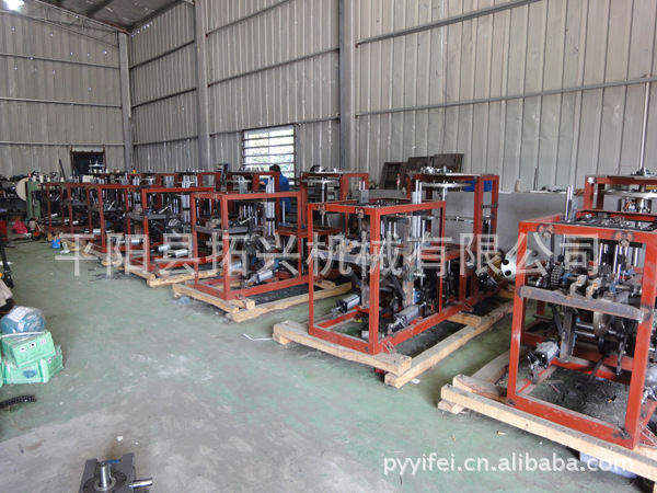 价供应高精度优质新款全自动一次性纸杯机械-