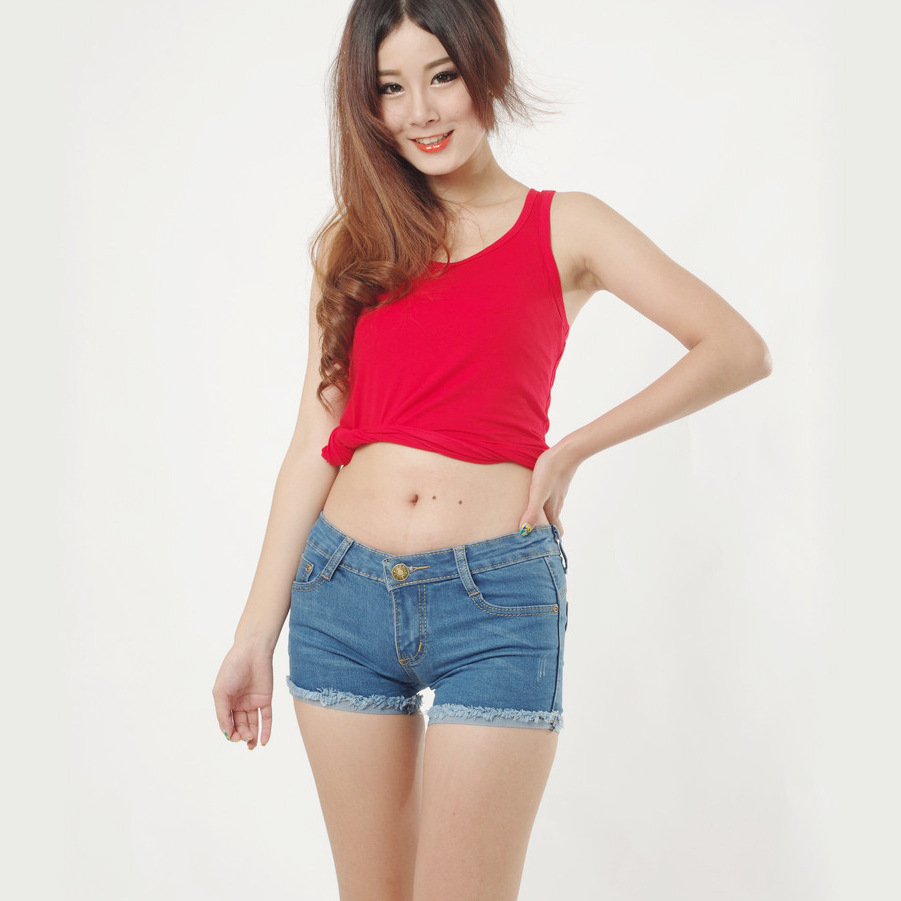 艾酷佳人<em>服饰</em>牛仔短裤<em>女裤批发</em>热裤显瘦牛仔短