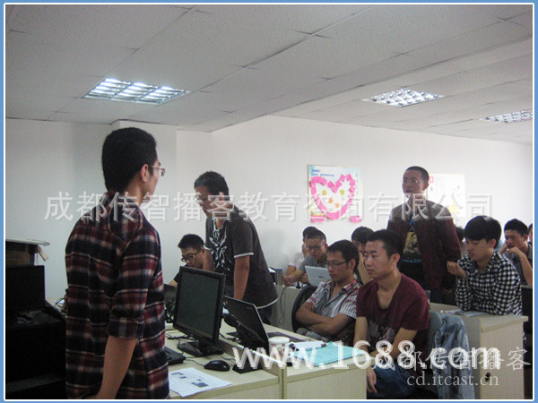 成都传智播客java培训班开班盛况!