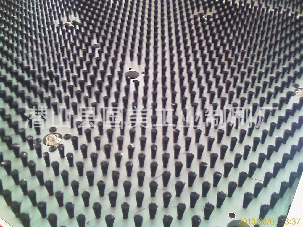 机械异型毛刷板.异型清理条刷.数控冲床板刷