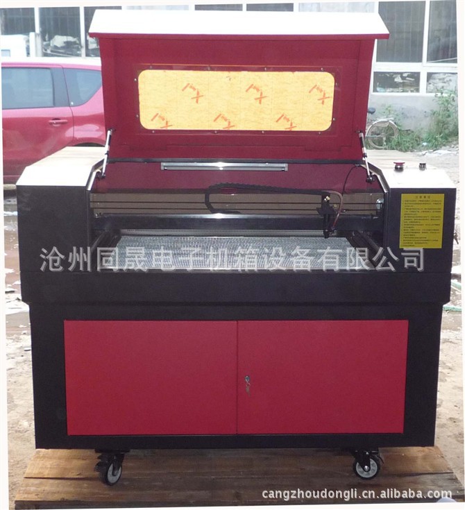 专业加工各种型号激光机钣金加工 大型钣金加工