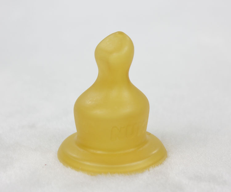 【NUK乳胶通气仿真奶嘴6个月1号十字孔10.7