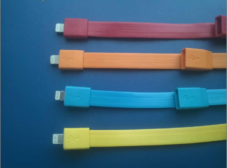 厂家供应iphone5 Micro手环数据线 HTC 三星等