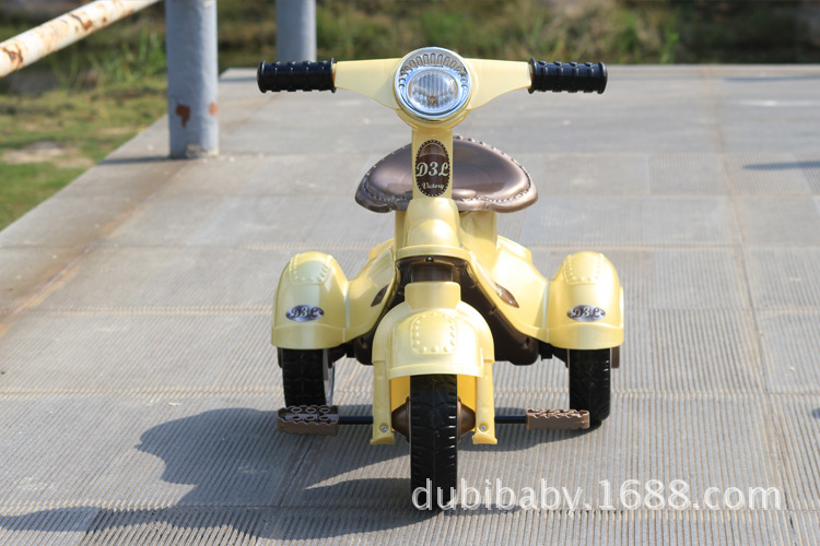 【新款儿童电动摩托车 宝宝三轮车可坐电动玩
