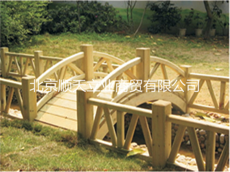 其他路径-北京拱桥设计施工v路径廊桥地板厂家防逃网聚乙烯图片