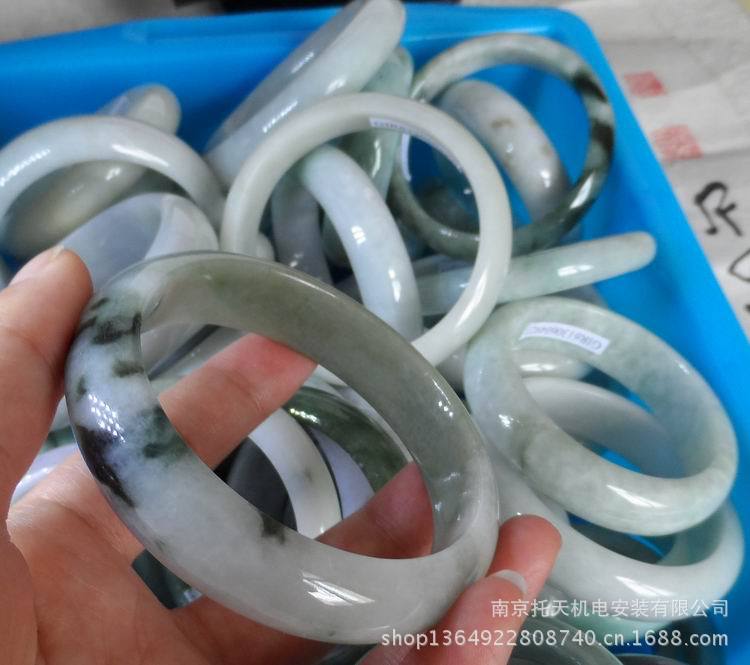 【翡翠手镯a货送证书 天然缅甸翡翠手镯批发 