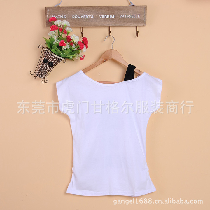 批发采购<em>女式</em>T恤-<em>夏天衣服</em>上衣性感漏肩<em>女式</em>短