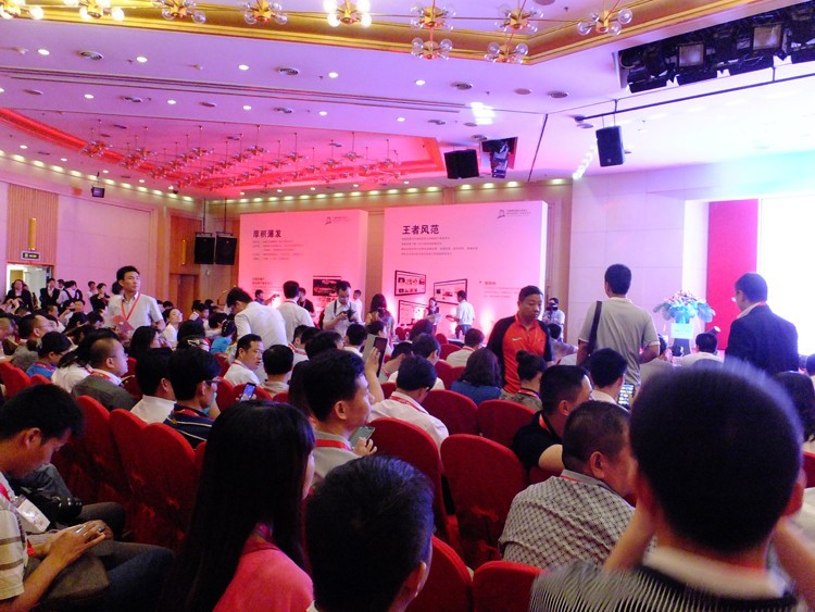 天使鹿童装2013.7.2央视网商城上线启动仪式